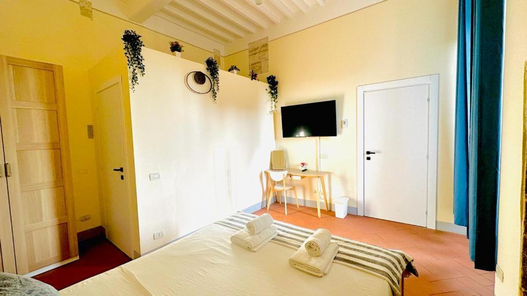 B&B - Residenza D'Epoca Piazza Cairoli Пиза Экстерьер фото