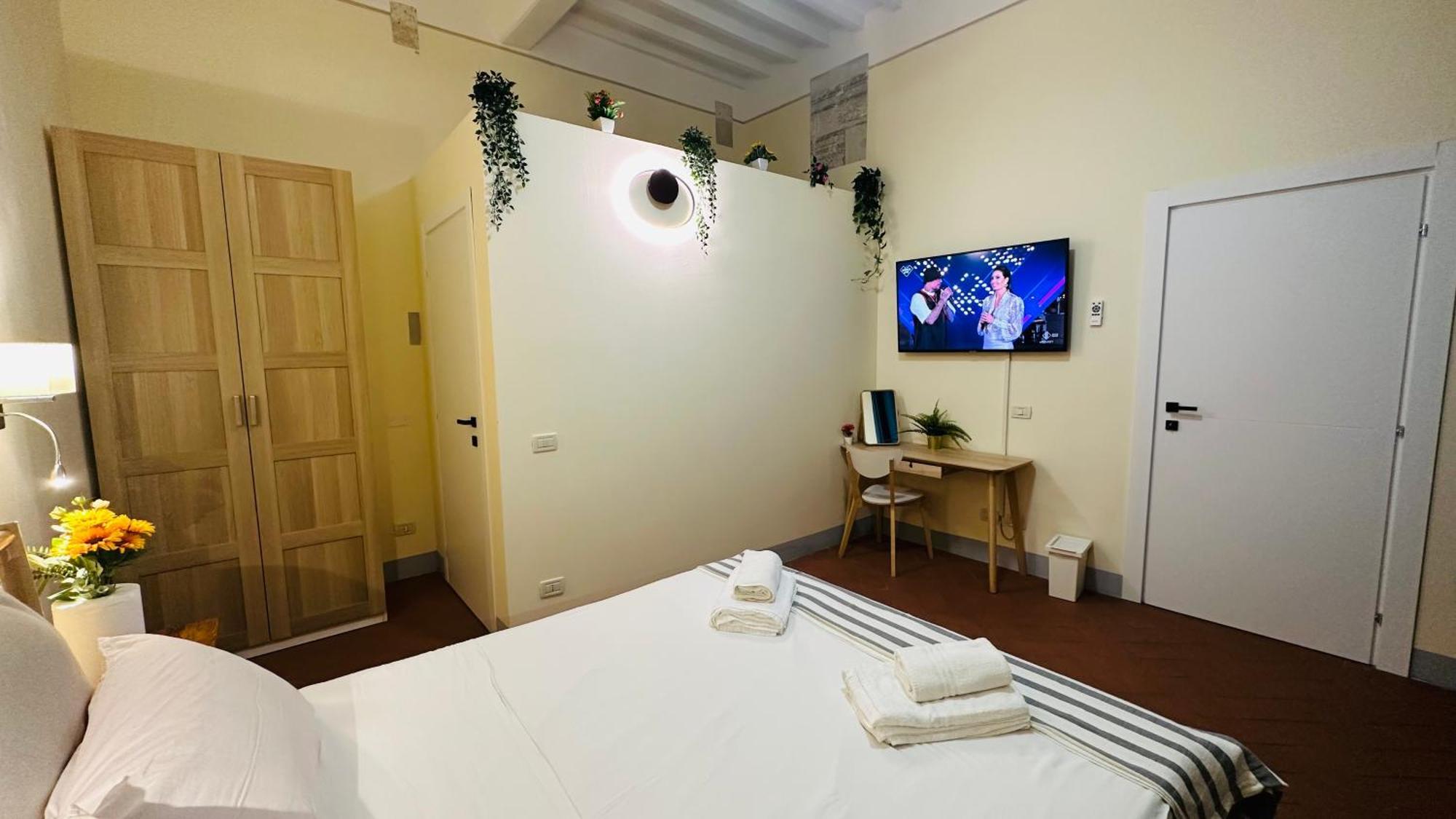 B&B - Residenza D'Epoca Piazza Cairoli Пиза Экстерьер фото