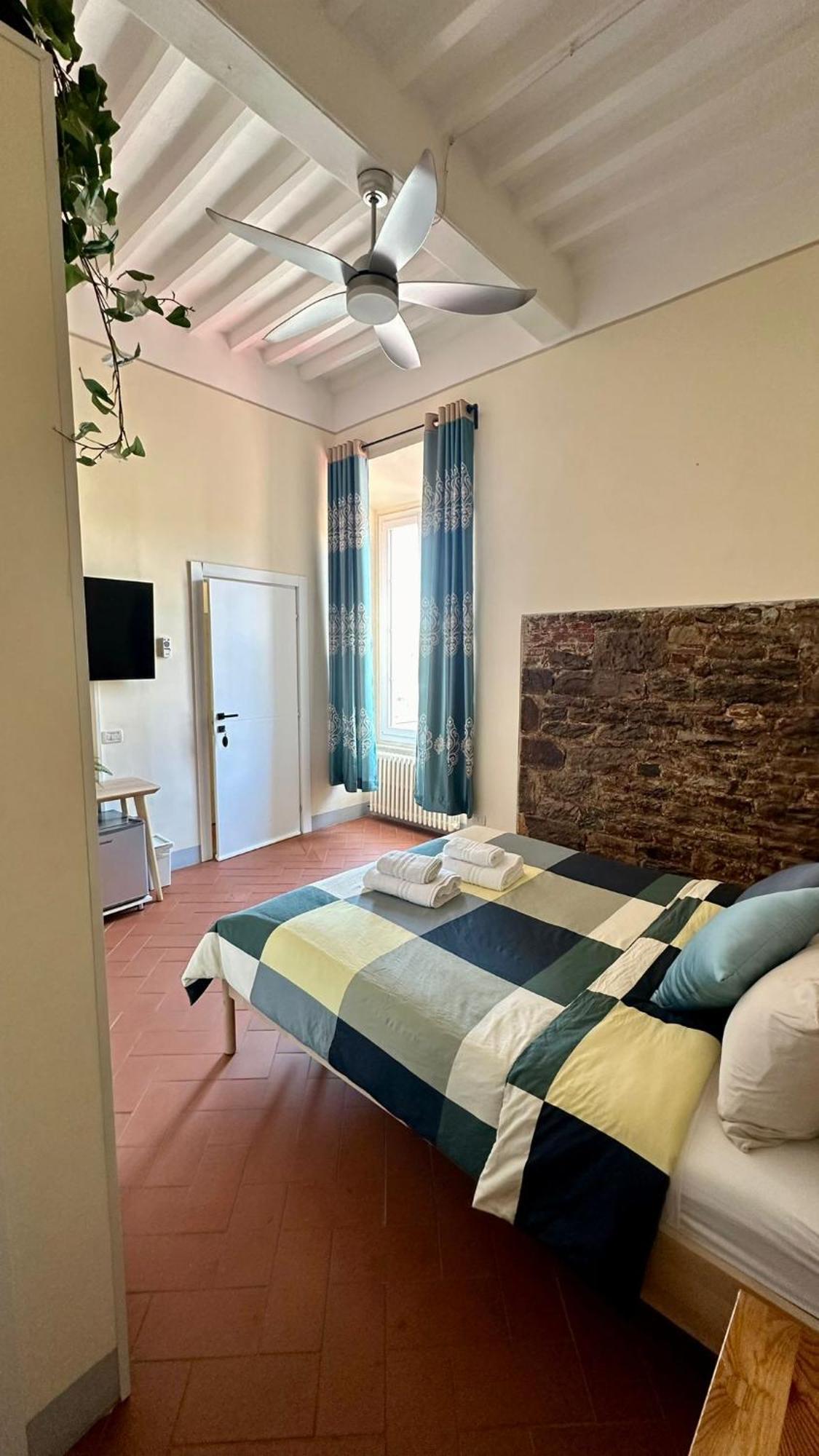 B&B - Residenza D'Epoca Piazza Cairoli Пиза Экстерьер фото