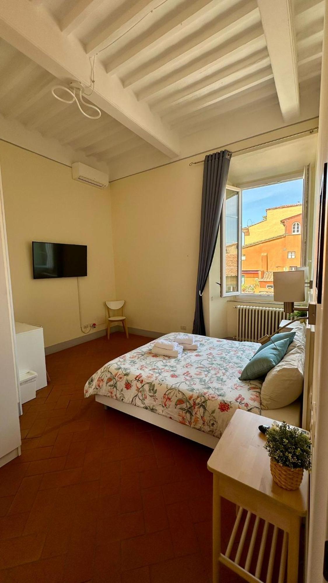 B&B - Residenza D'Epoca Piazza Cairoli Пиза Экстерьер фото